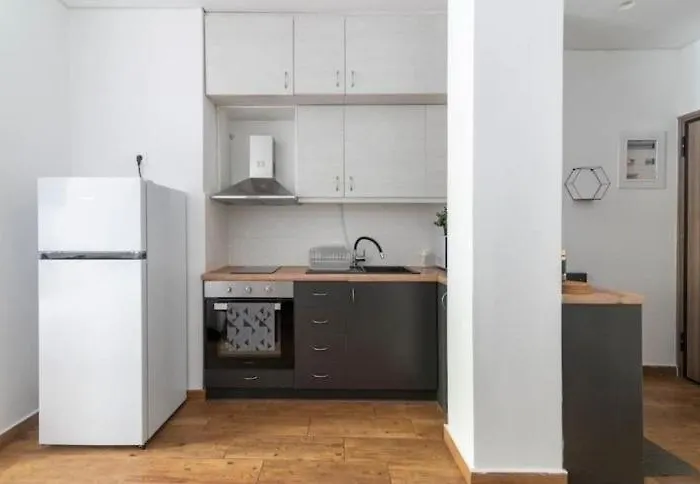 Home In Kolonaki- Close To Athen'S Center & Metro Station